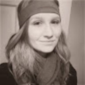 Meet your Posher, Caroline